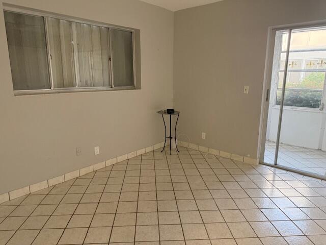 MURRY HILLS APT BLDG CONDO - Residential