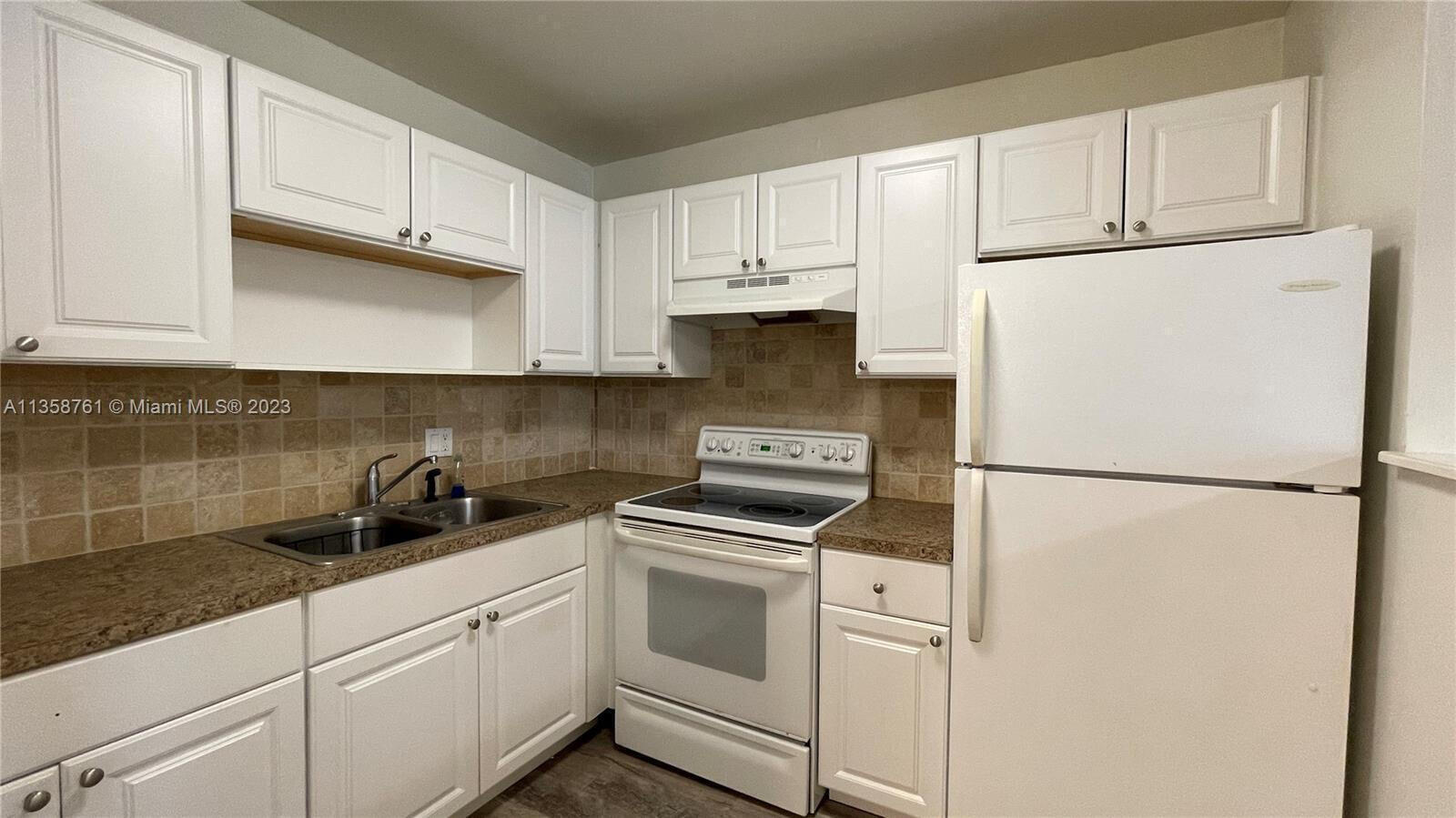 MARINER I CONDO - Residential Lease
