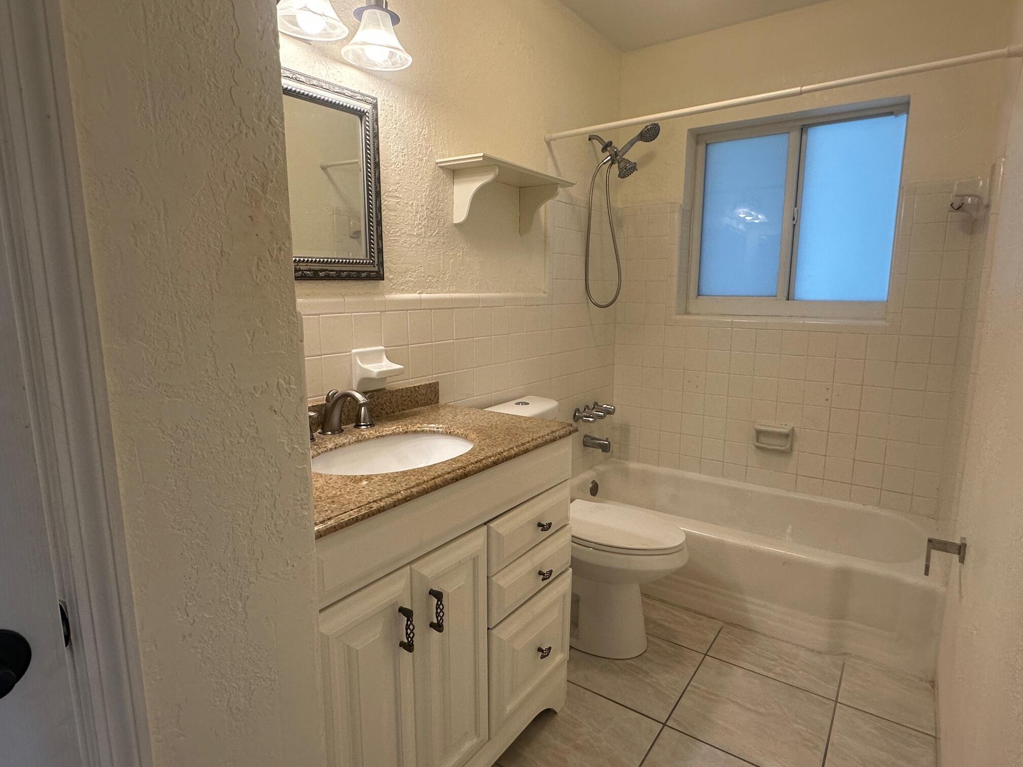 SUNLAND GARDEN APTS NUMBER TWO - Residential Lease