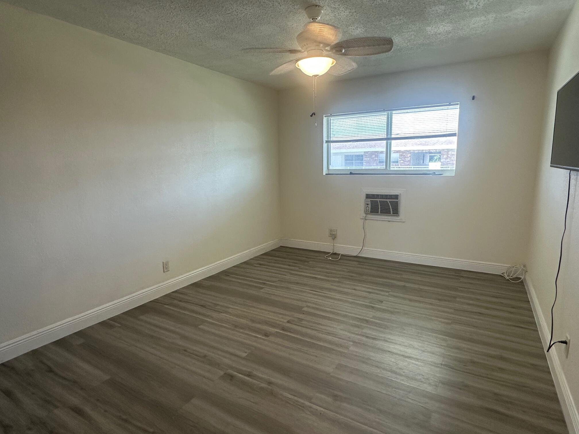 SUNLAND GARDEN APTS NUMBER TWO - Residential Lease