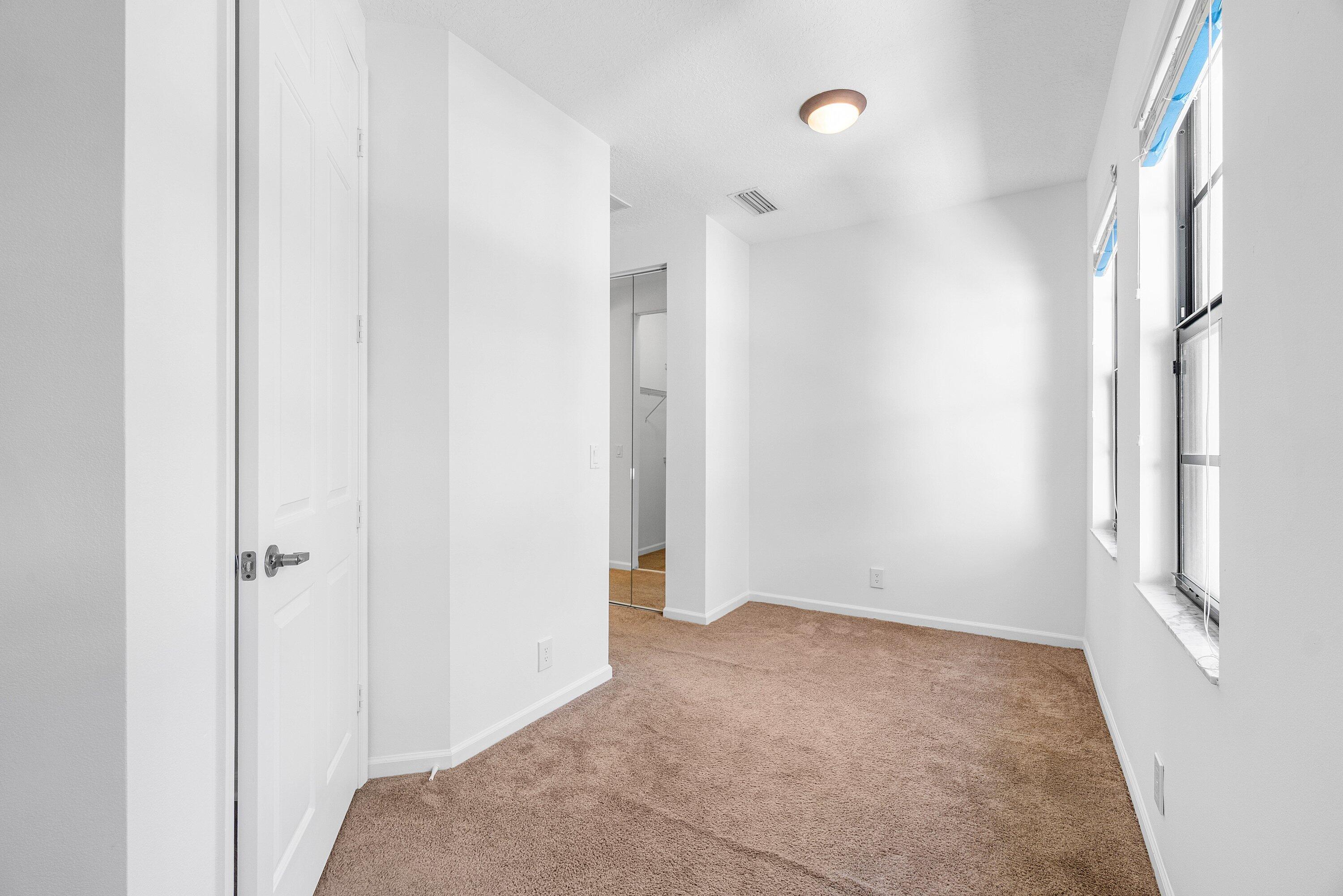 GRAMERCY SQUARE - Residential