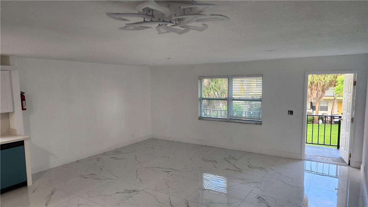 CALYPSO CAY - Residential