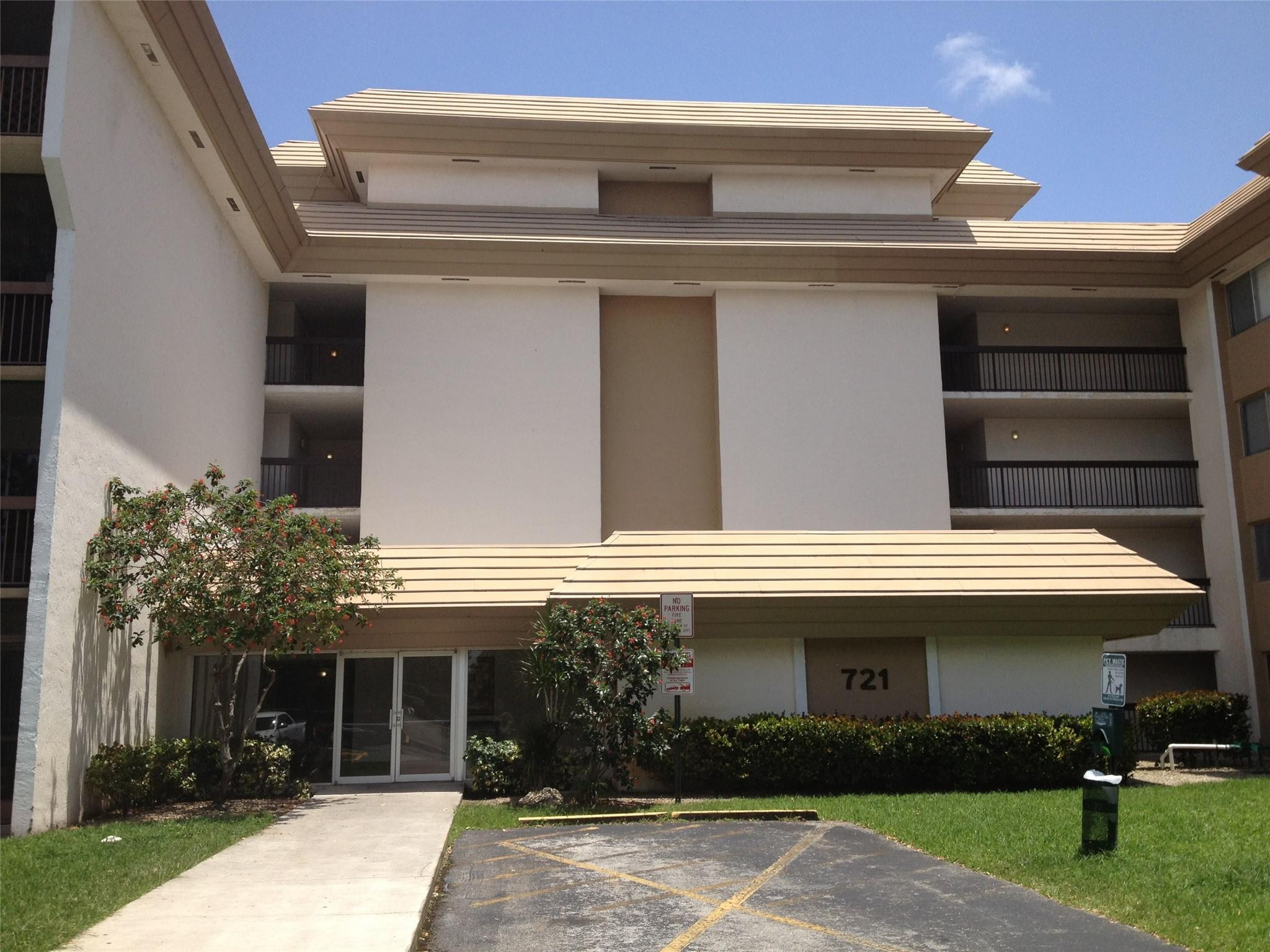 BELASERA AT PINE ISLAND CONDO - Residential