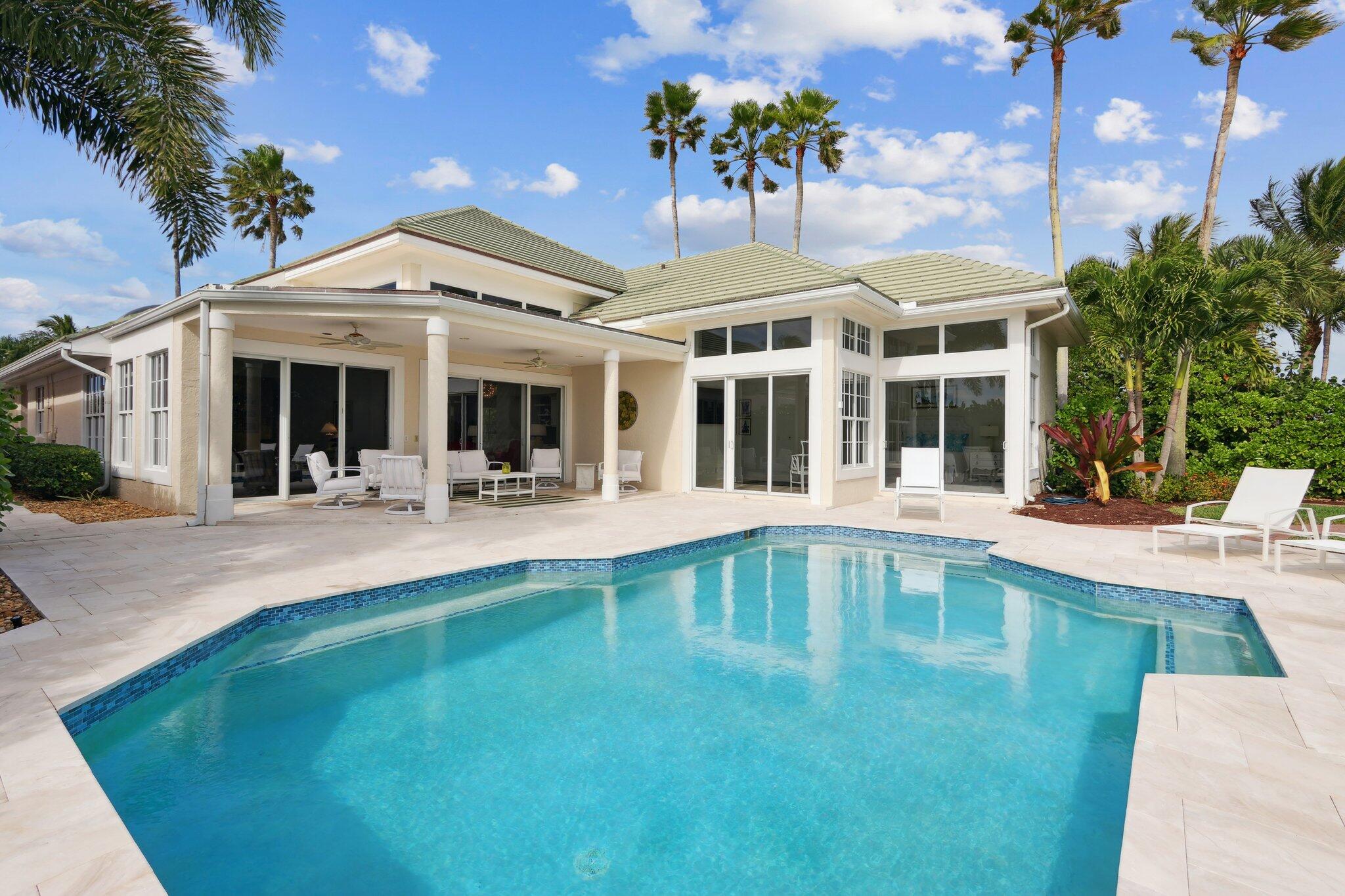 SAILFISH POINT - Residential
