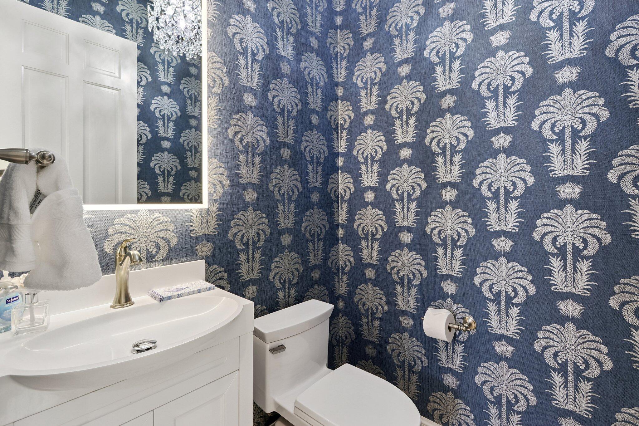 SAILFISH POINT - Residential