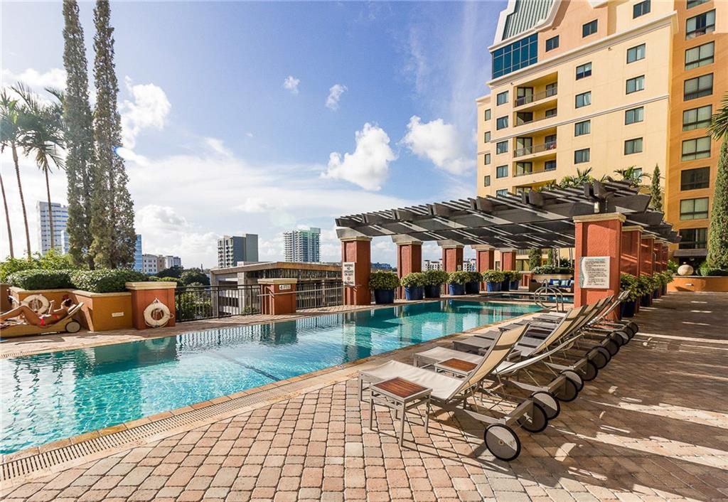Waverly at Las Olas - Residential