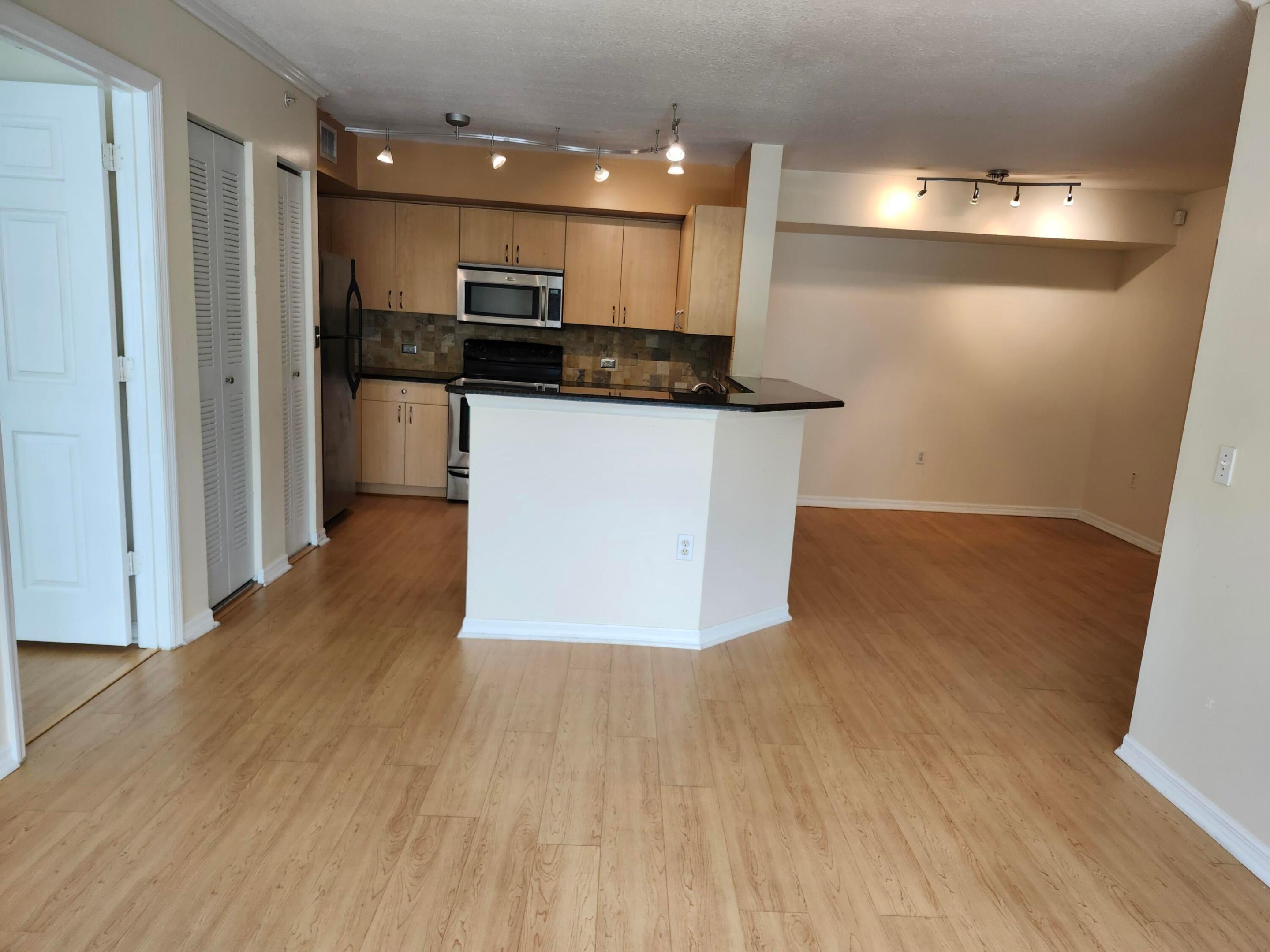 VILLA DEL SOL CONDO - Residential Lease