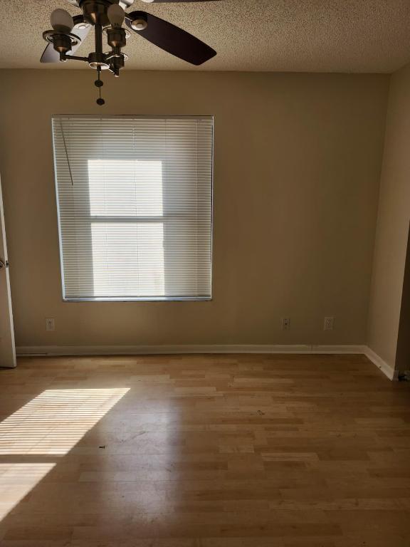 COURTYARDS AT BOCA I - Residential Lease