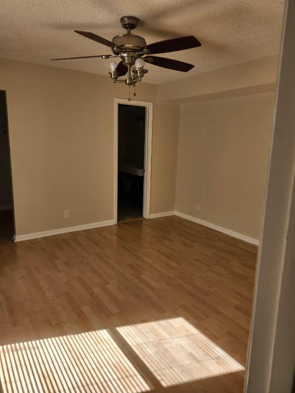COURTYARDS AT BOCA I - Residential Lease