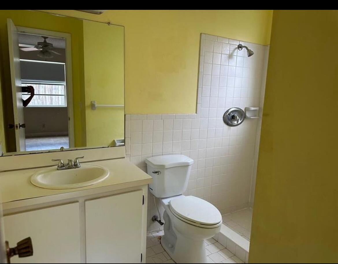 PARKWAY VILLAGE - Residential Lease