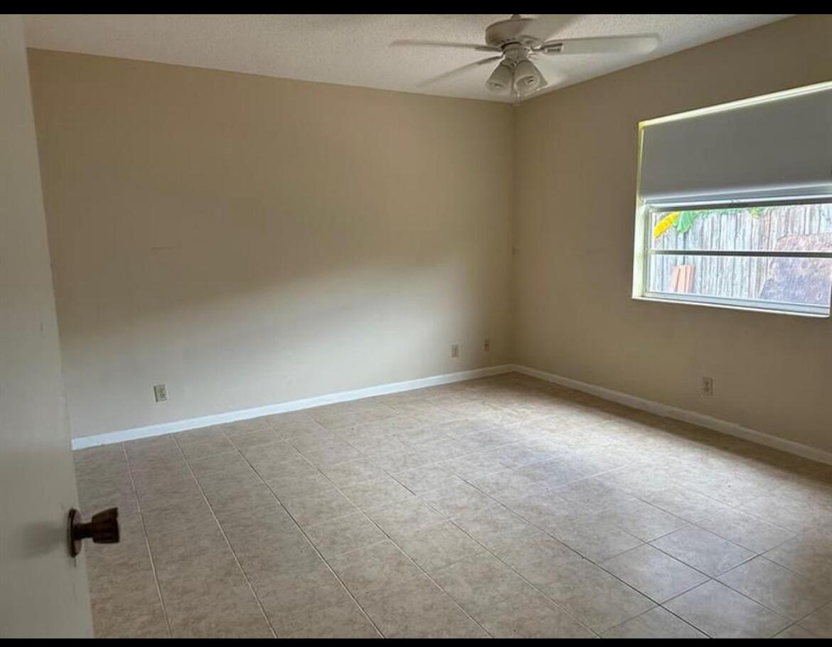 PARKWAY VILLAGE - Residential Lease