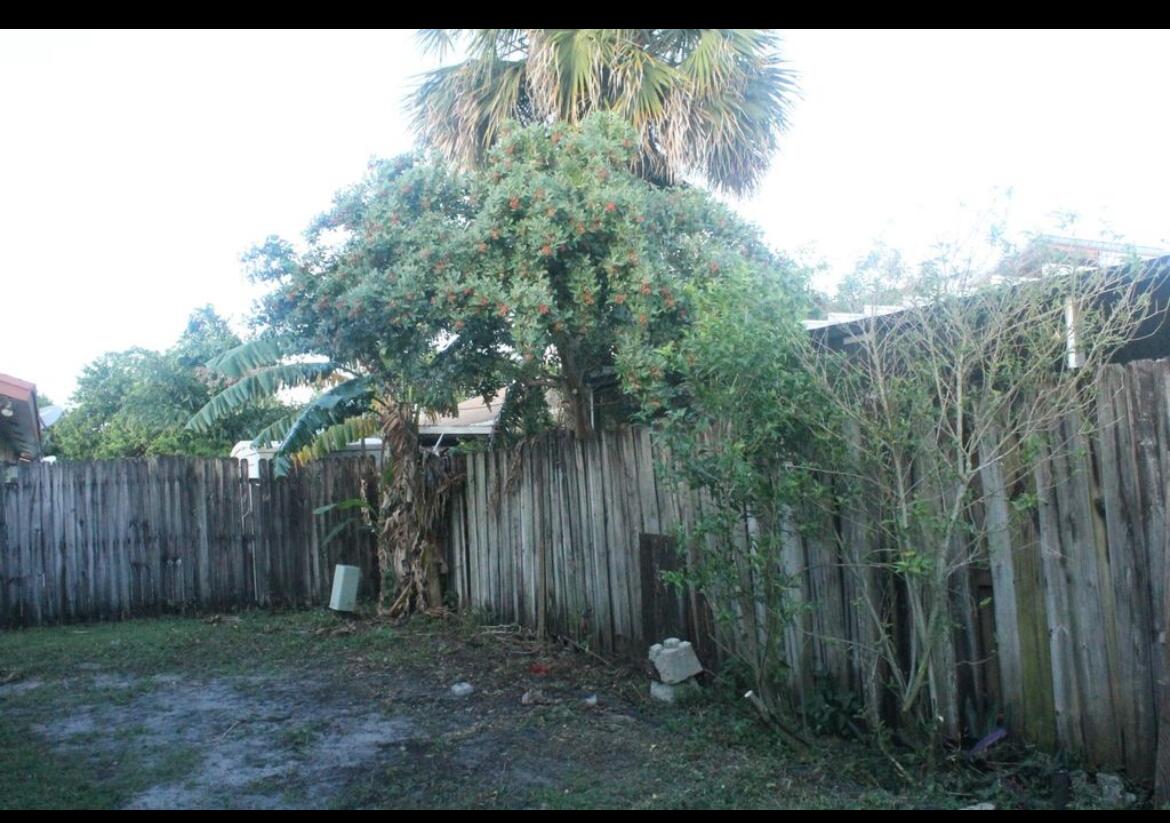 PARKWAY VILLAGE - Residential Lease