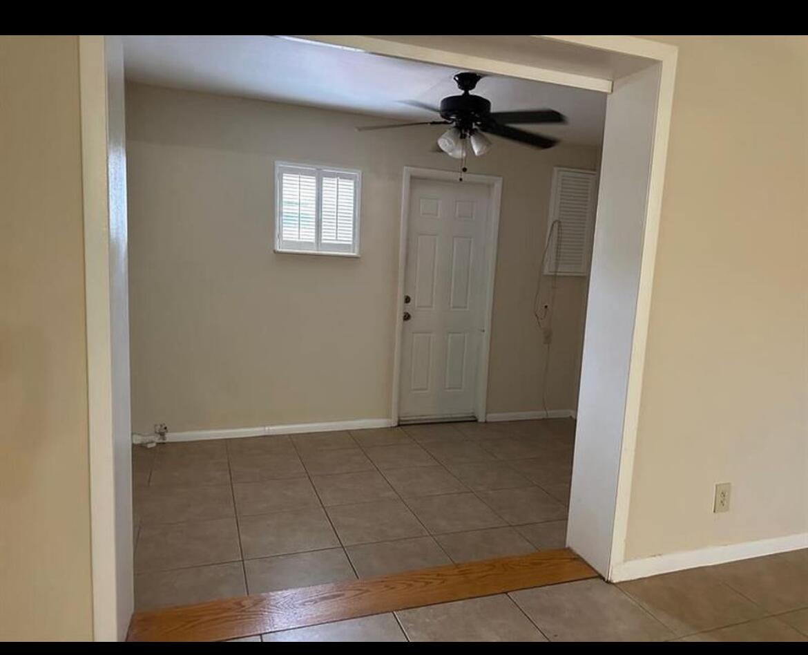 PARKWAY VILLAGE - Residential Lease