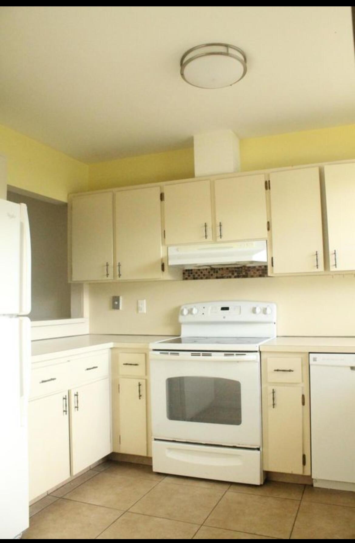 PARKWAY VILLAGE - Residential Lease