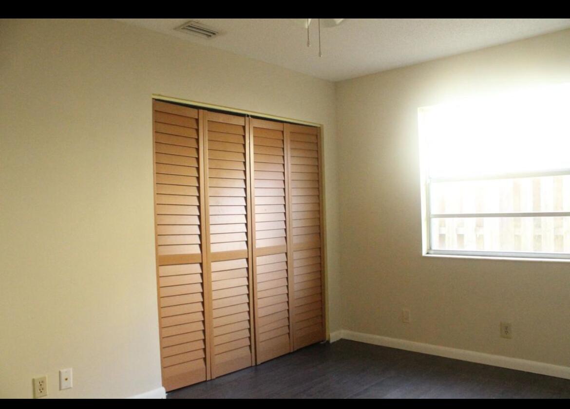 PARKWAY VILLAGE - Residential Lease