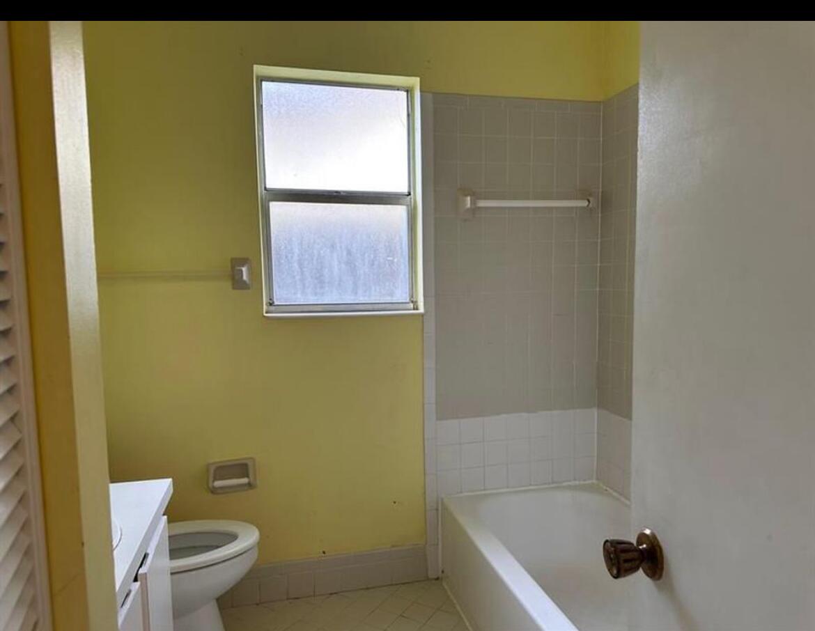PARKWAY VILLAGE - Residential Lease