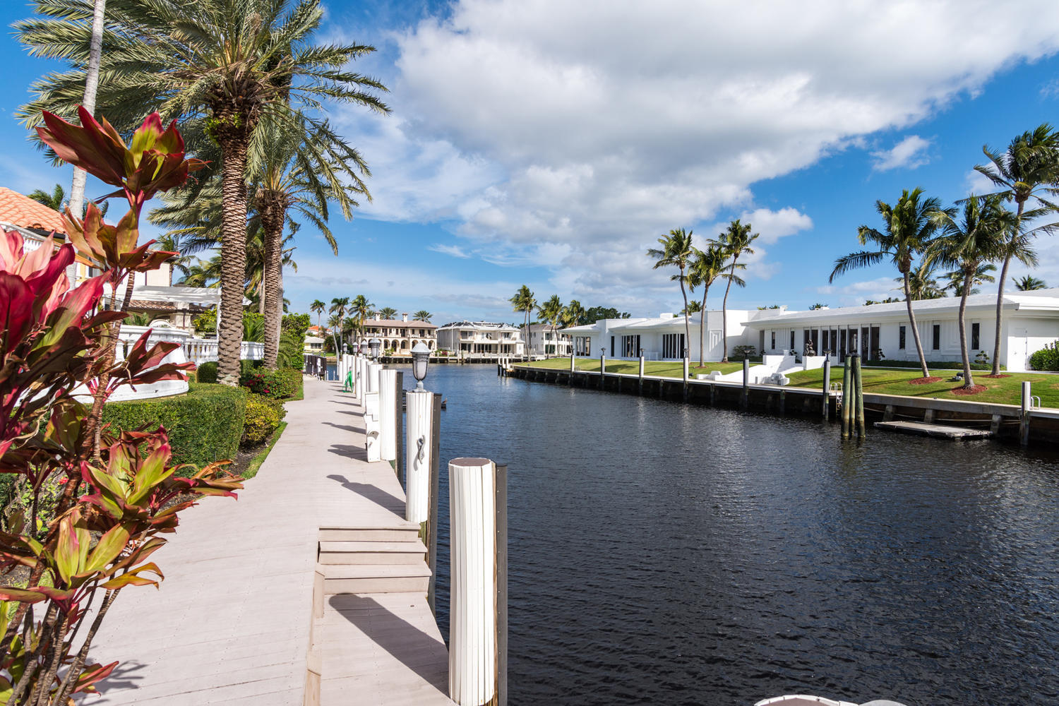 ROYAL PALM YACHT & COUNTRY CLUB - Residential