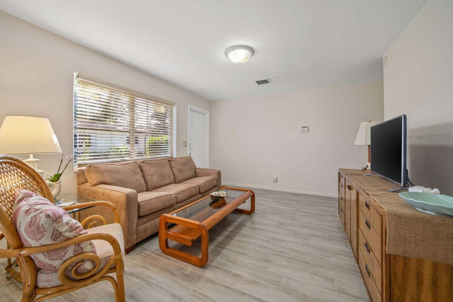 DELL PARK - Residential Lease