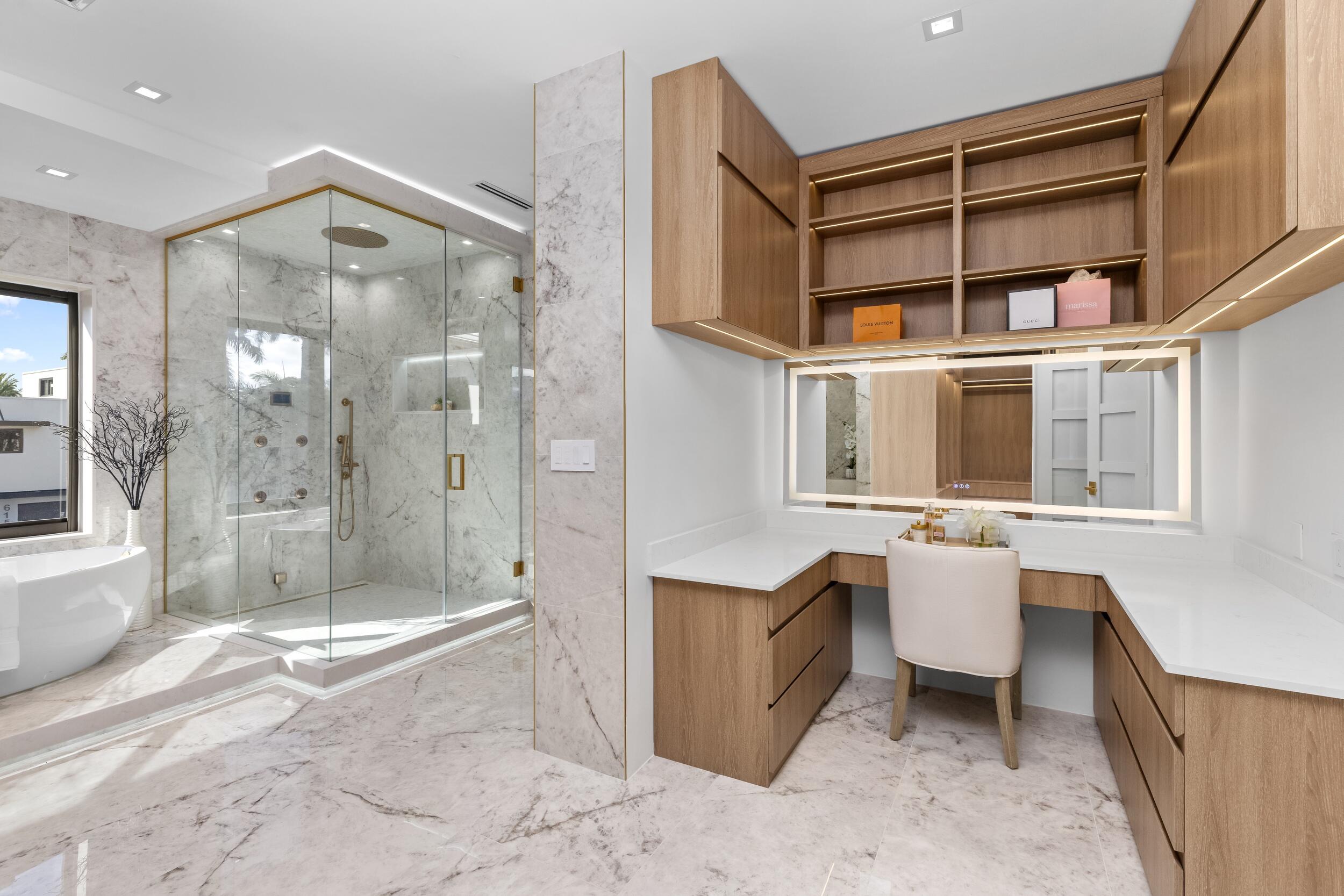 CORAL ISLES - Residential