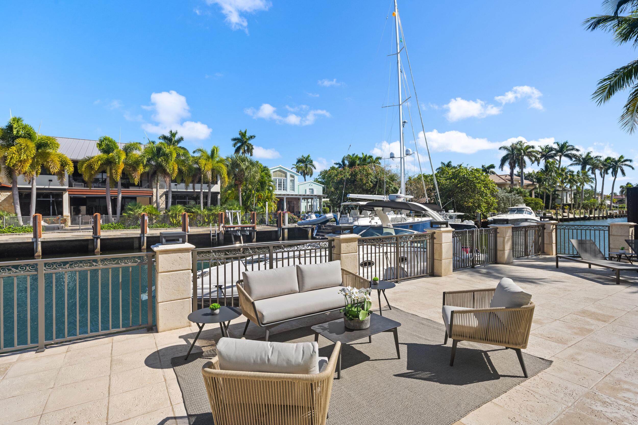 CORAL ISLES - Residential
