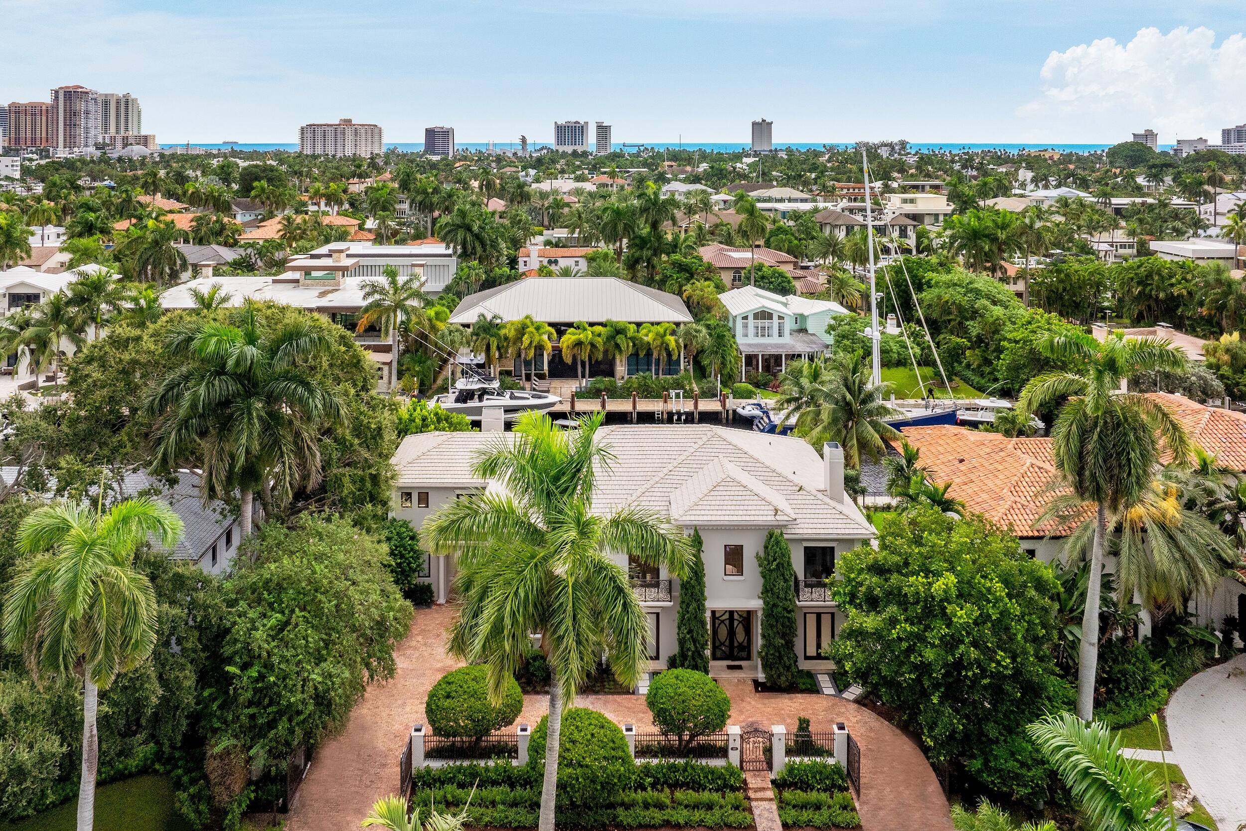 CORAL ISLES - Residential