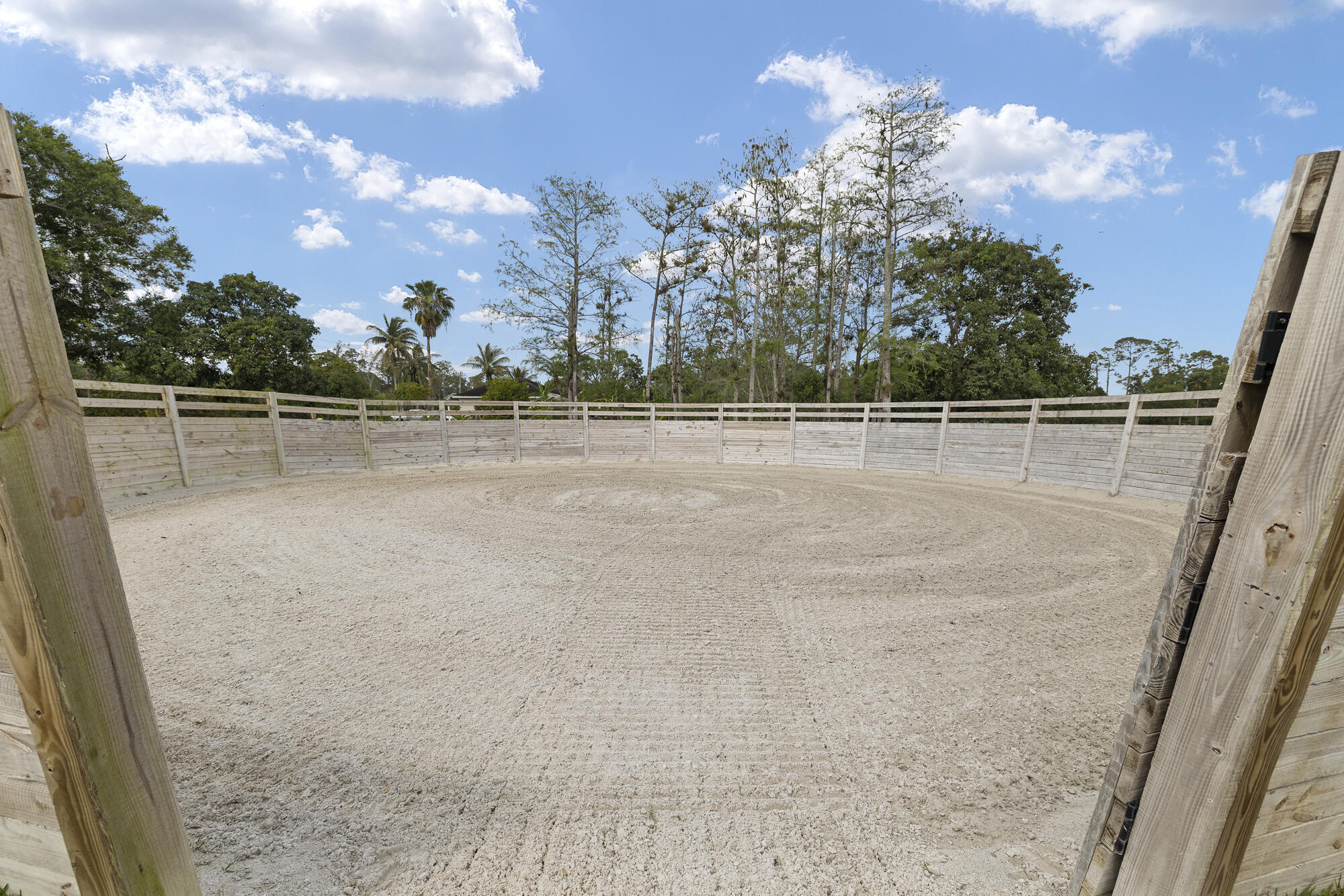 LOXAHATCHEE GROVES - Land
