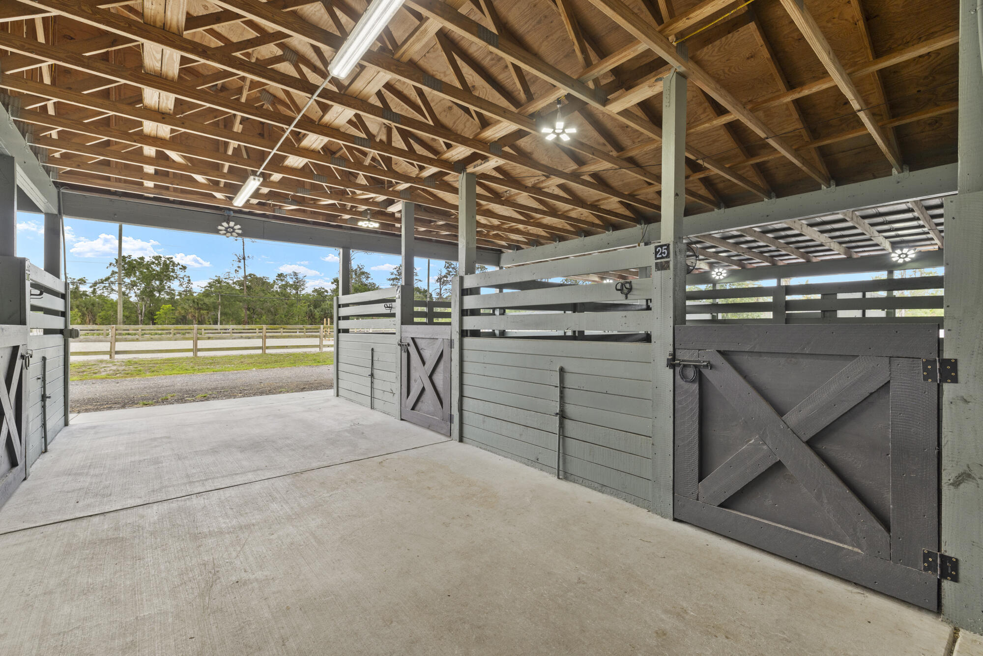 LOXAHATCHEE GROVES - Land