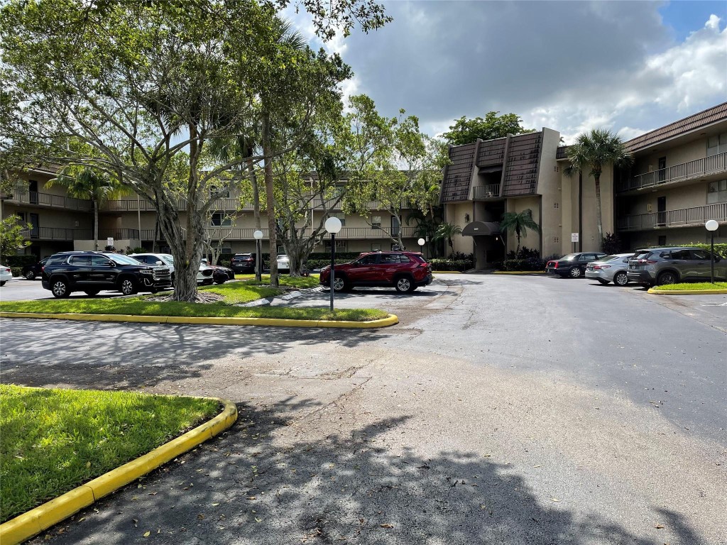 Cozy 1-bedroom, 1.5 bath condo located in Tamarac, nestled in Lime Bay. This condo boasts walk in closet, plenty of natural lighting and offers easy access to shopping, dining, entertainment, and public transportation. You're just minutes away from major highways for a quick commute. Enjoy this 55+ condo lifestyle and make this your home sweet home. At least one occupant has to be 55+, $40K annual income requirement, 725 credit score, 25% minimum down payment and lease restriction for 2 years. There is a $76 monthly Special Assessment for the next 3 years.