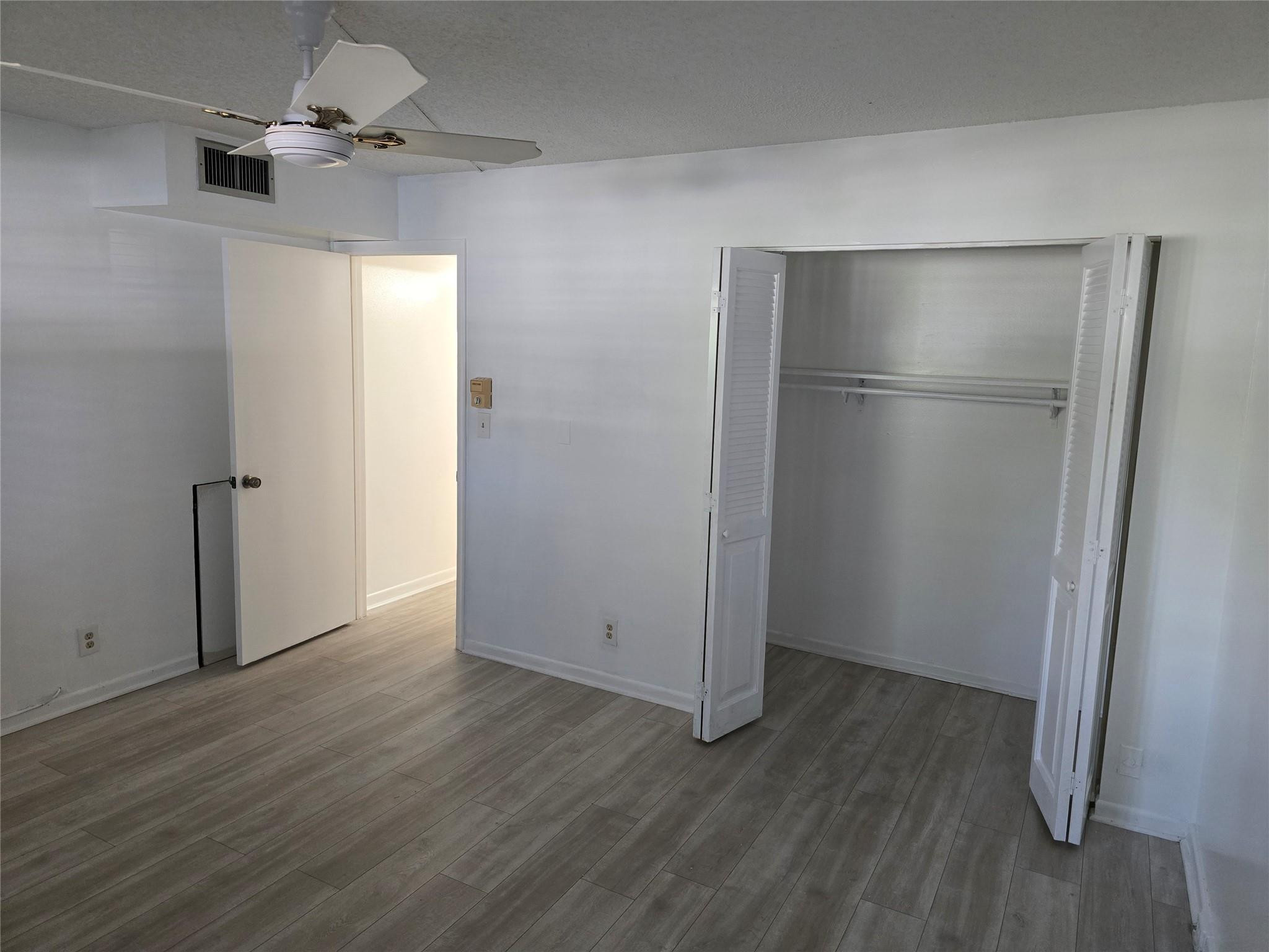 Lucaya Village II-D - Residential