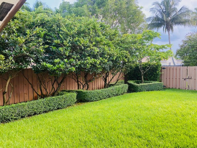 FLAMINGO GARDENS-PHASE TWO - Residential Lease