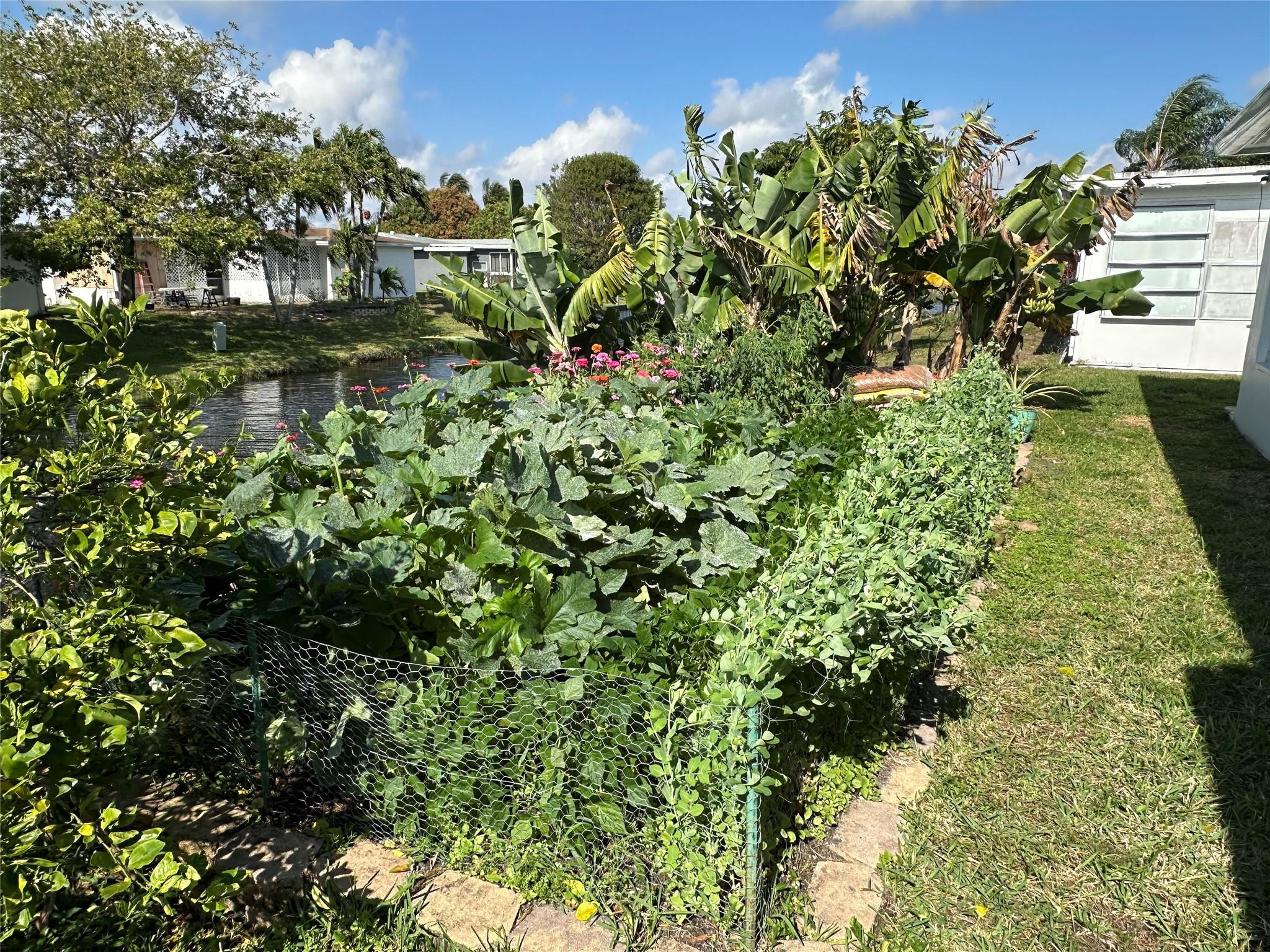 Paradise Gardens Sec 4 76 - Residential