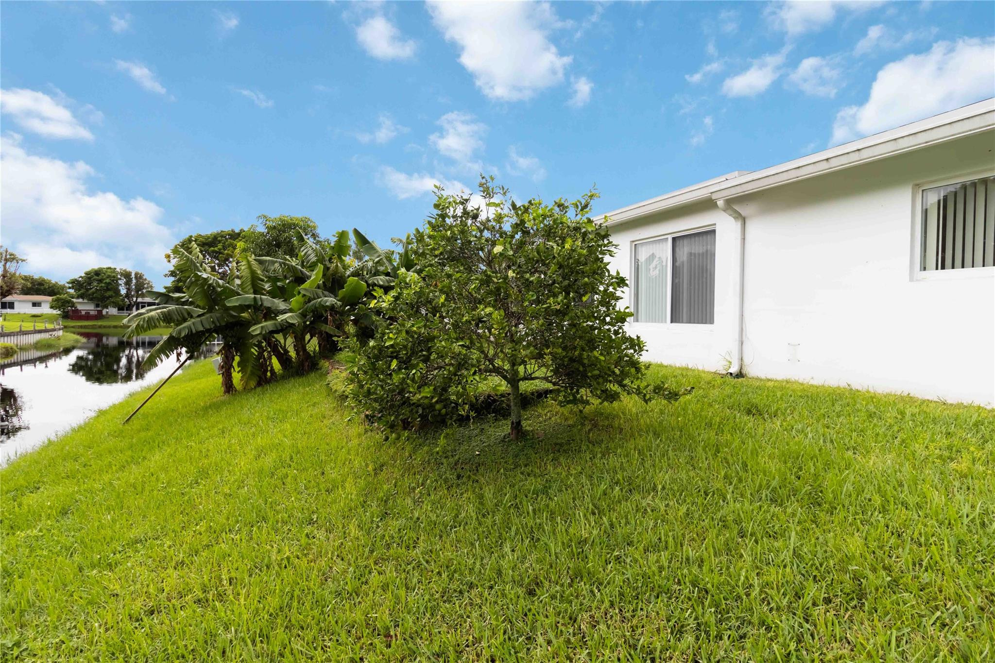 Paradise Gardens Sec 4 76 - Residential