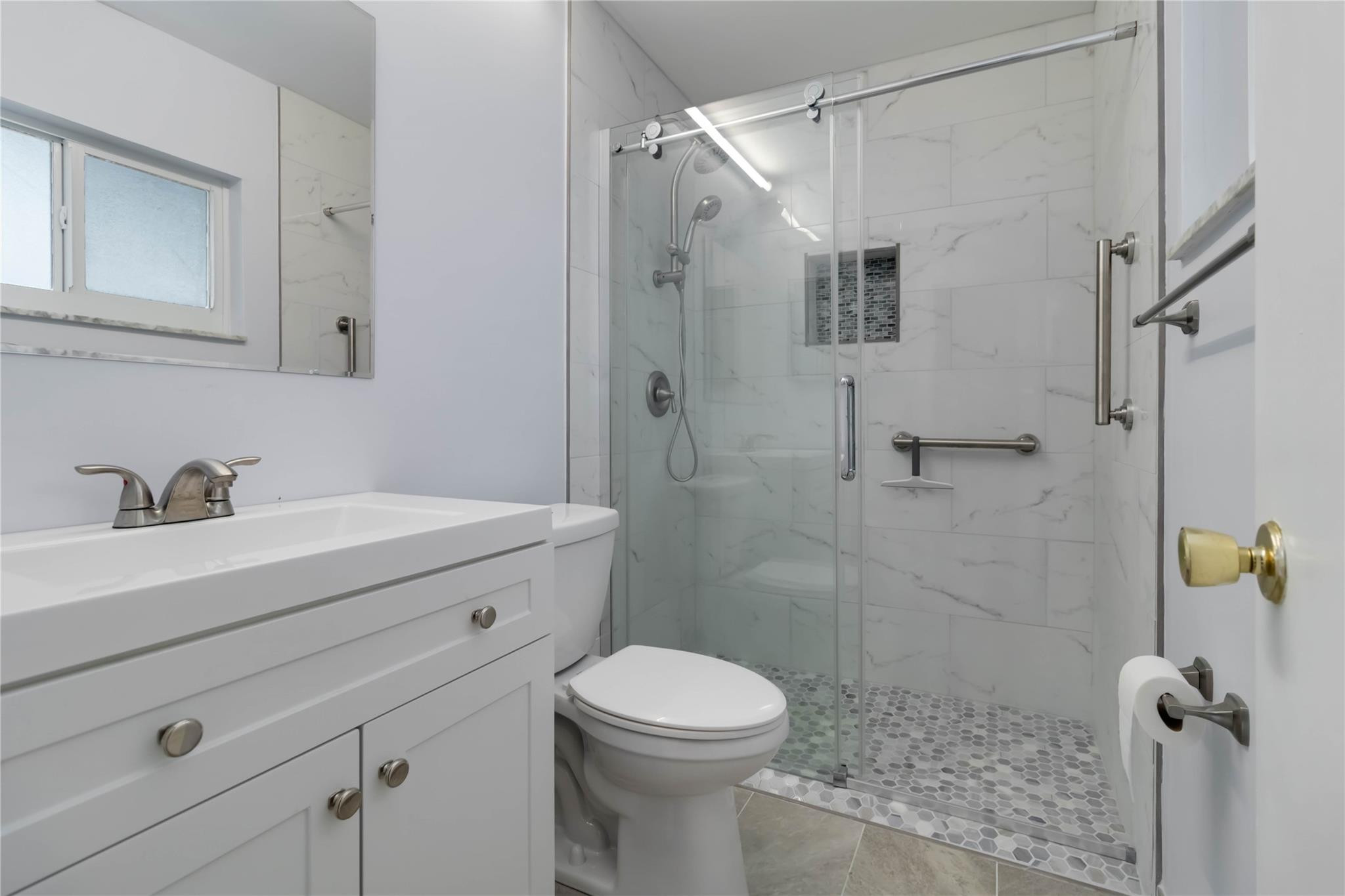 Paradise Gardens Sec 4 76 - Residential