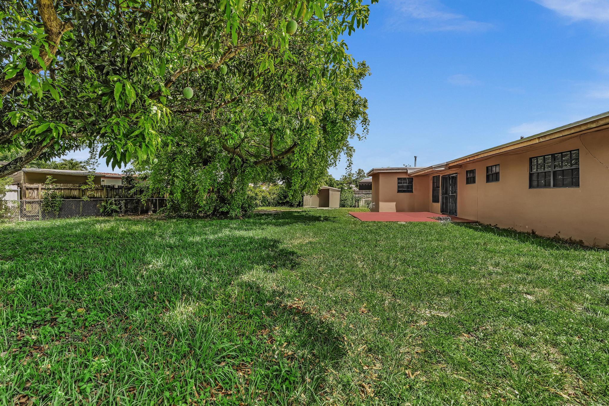 CAROL CITY PALMETTO PARK ESTS - Residential