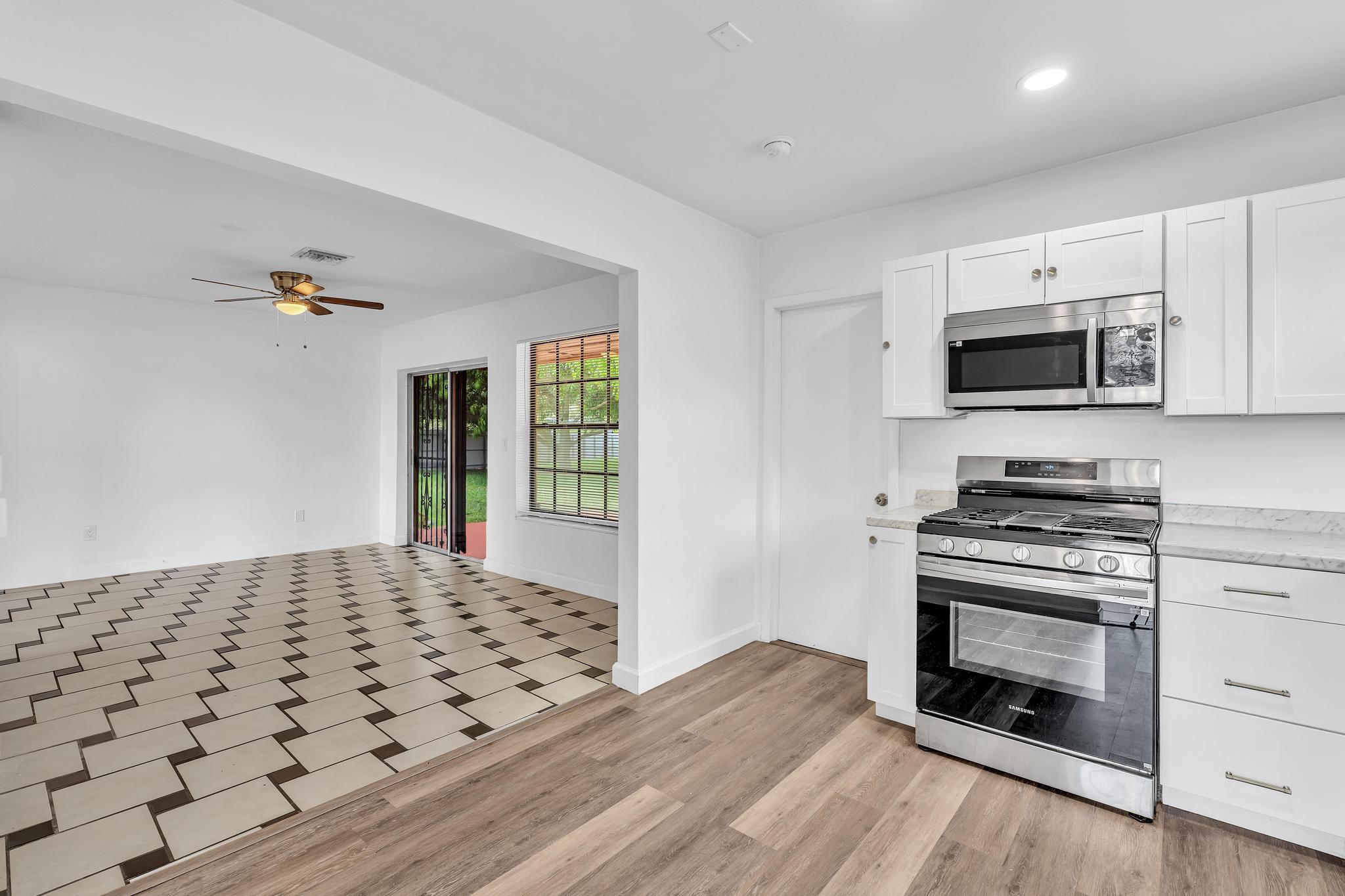 CAROL CITY PALMETTO PARK ESTS - Residential