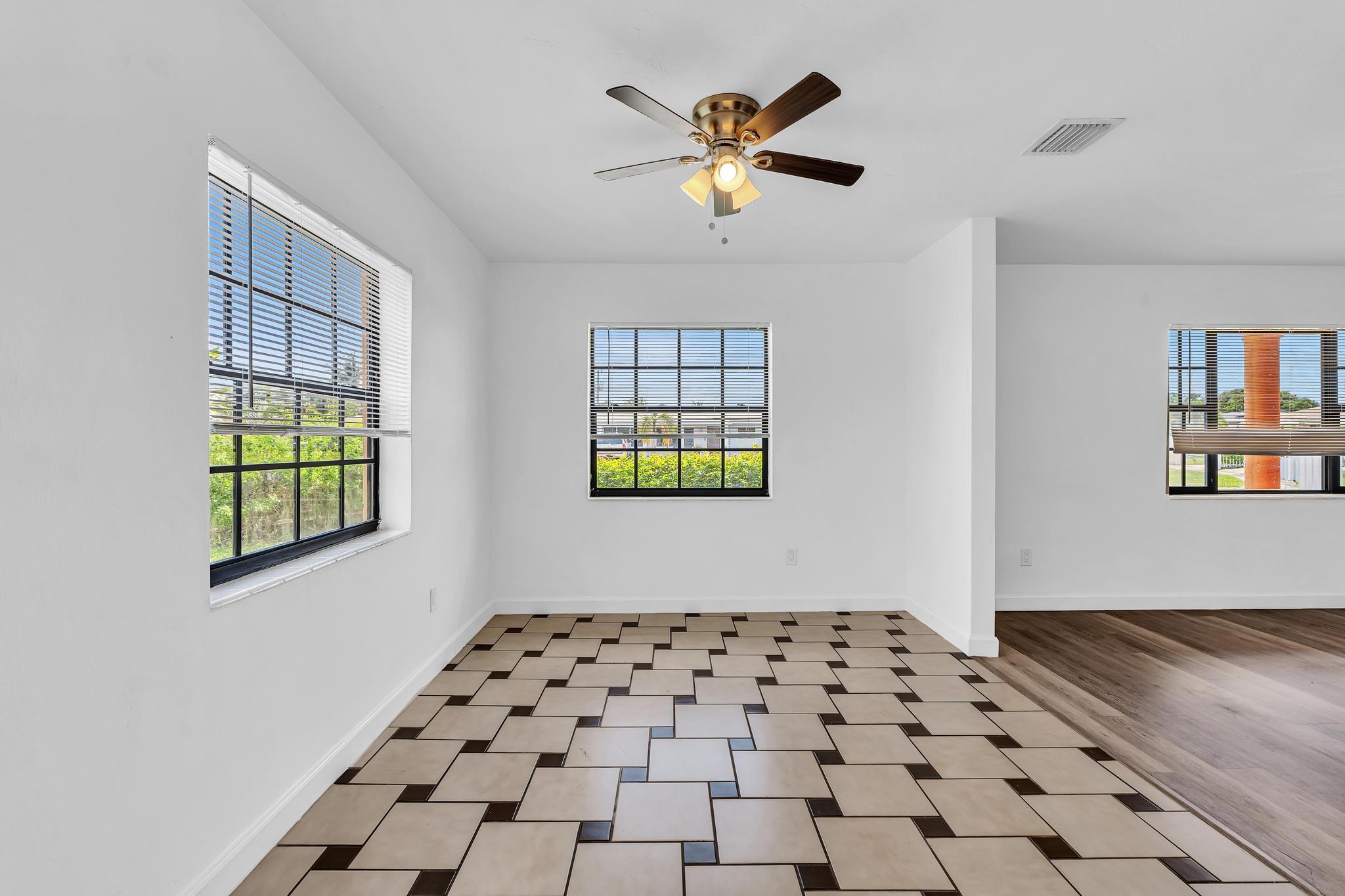 CAROL CITY PALMETTO PARK ESTS - Residential