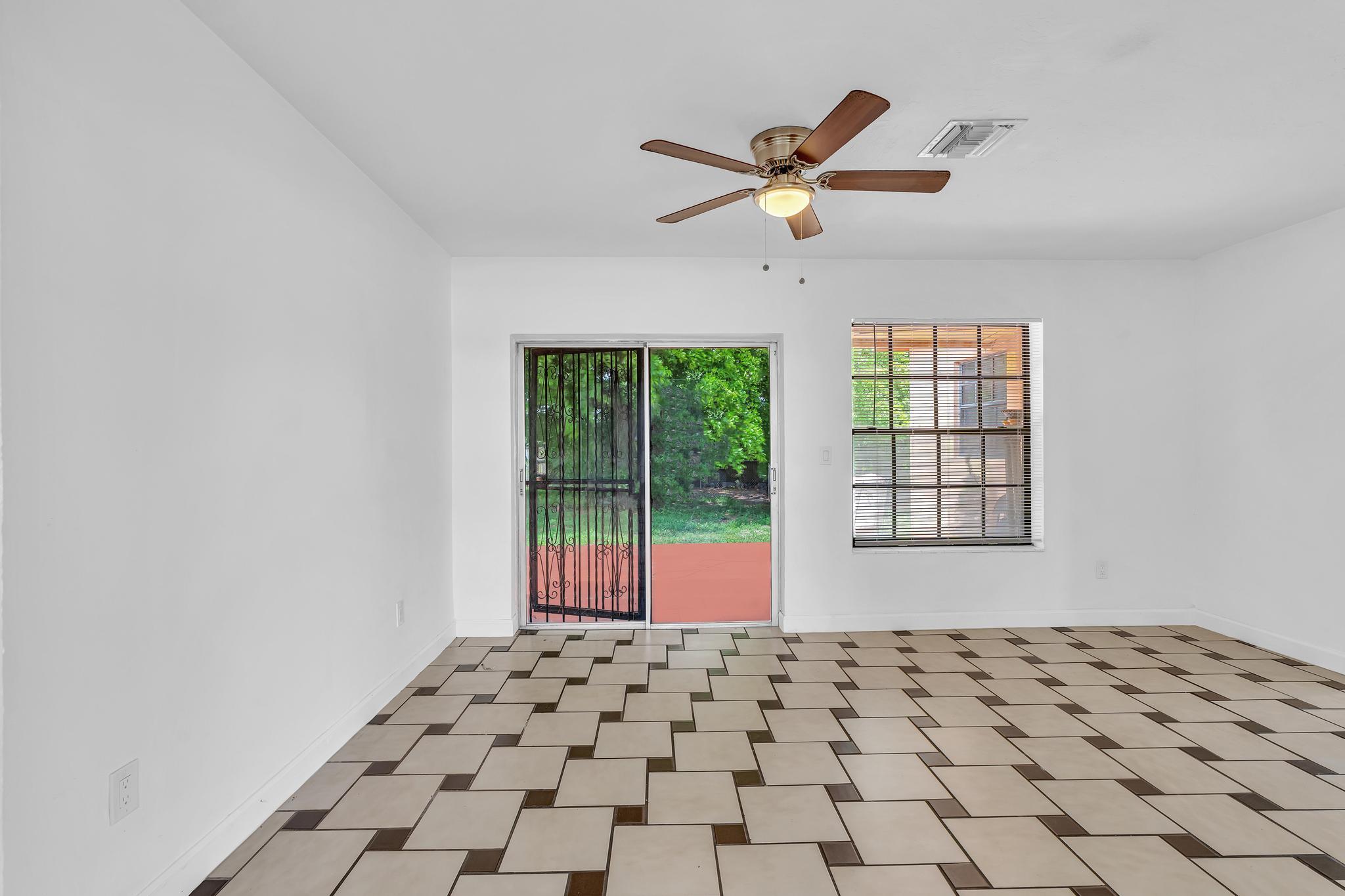 CAROL CITY PALMETTO PARK ESTS - Residential