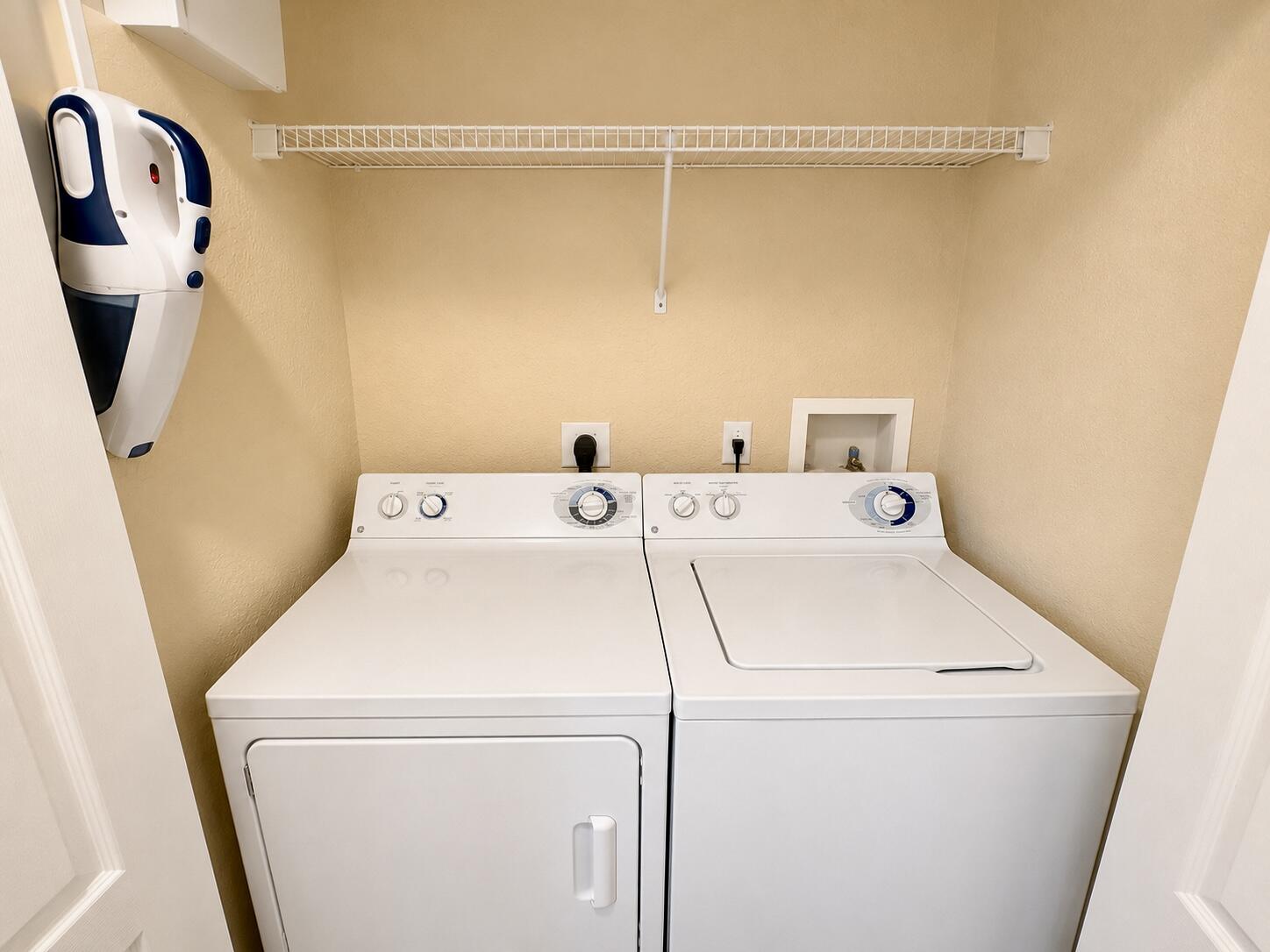 RESIDENCES AT LEGACY PLACE CONDO - Residential Lease