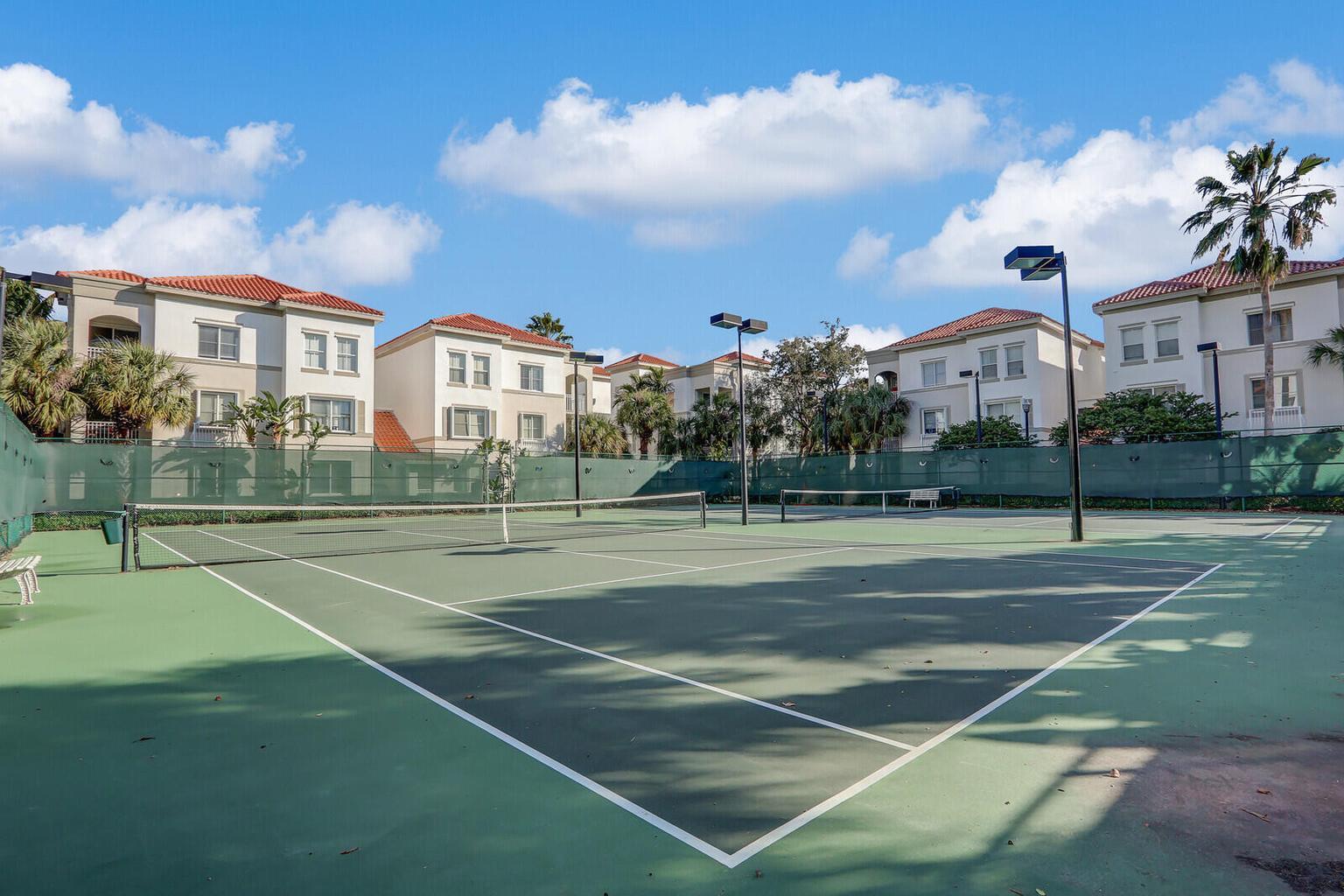 RESIDENCES AT LEGACY PLACE CONDO - Residential Lease