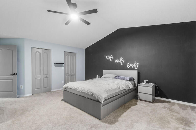SEMINOLE ESTATES & TOWNHOMES - Residential