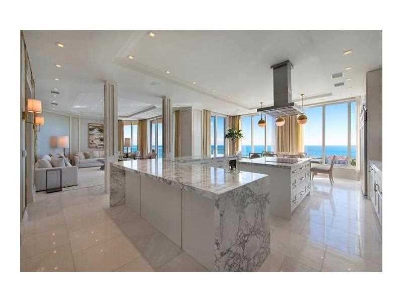 Ritz-Carlton Residences - Residential