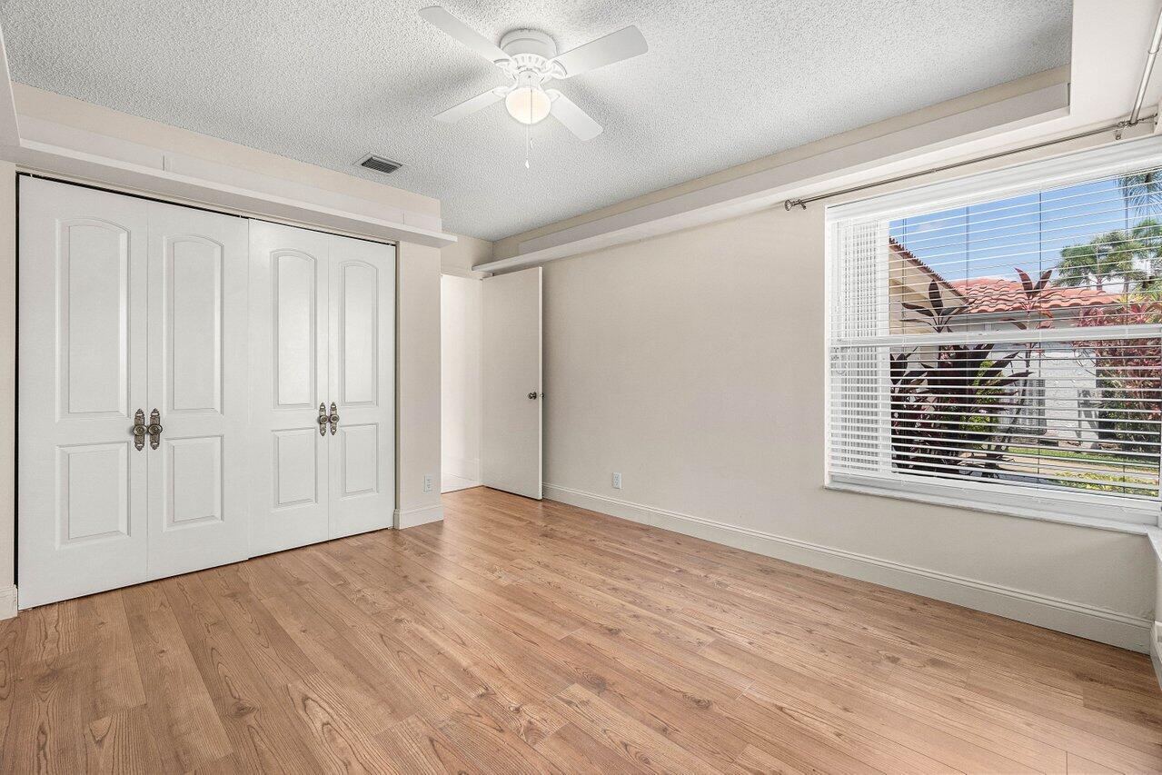 PALM ISLES - Residential