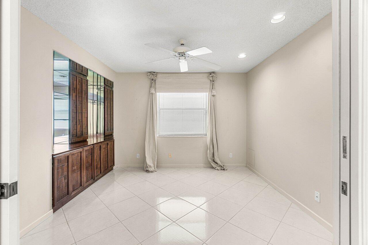 PALM ISLES - Residential