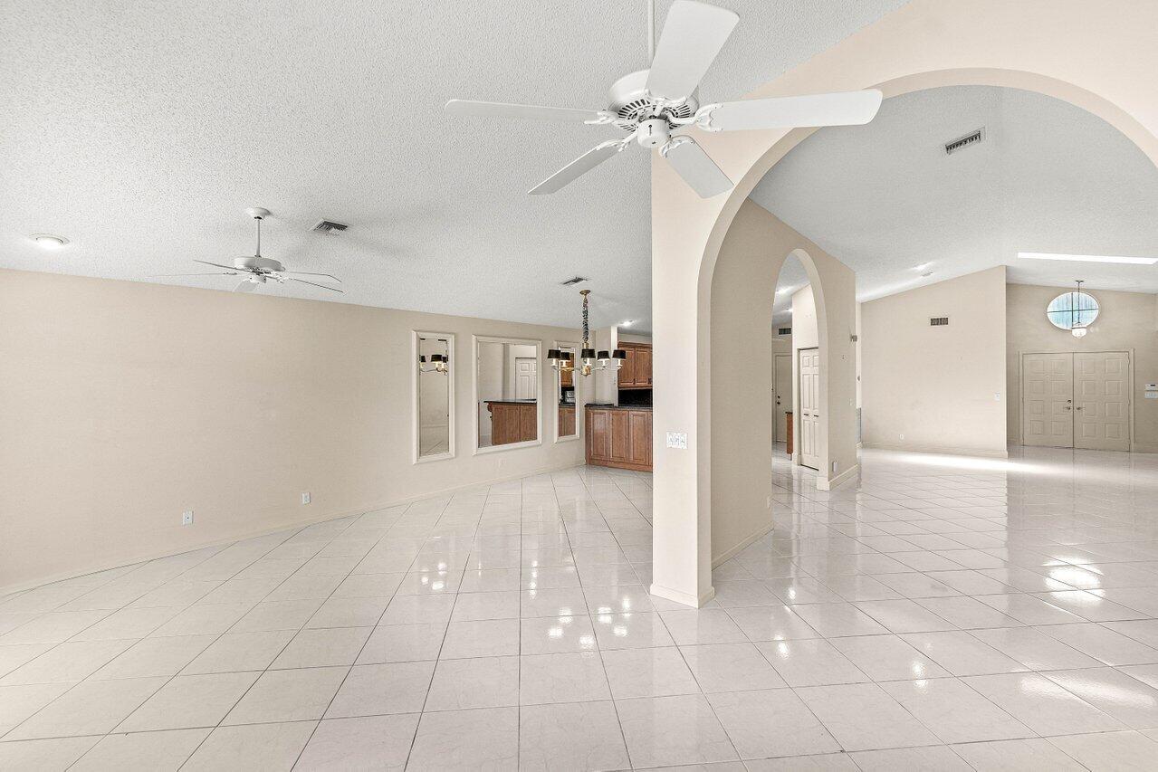 PALM ISLES - Residential