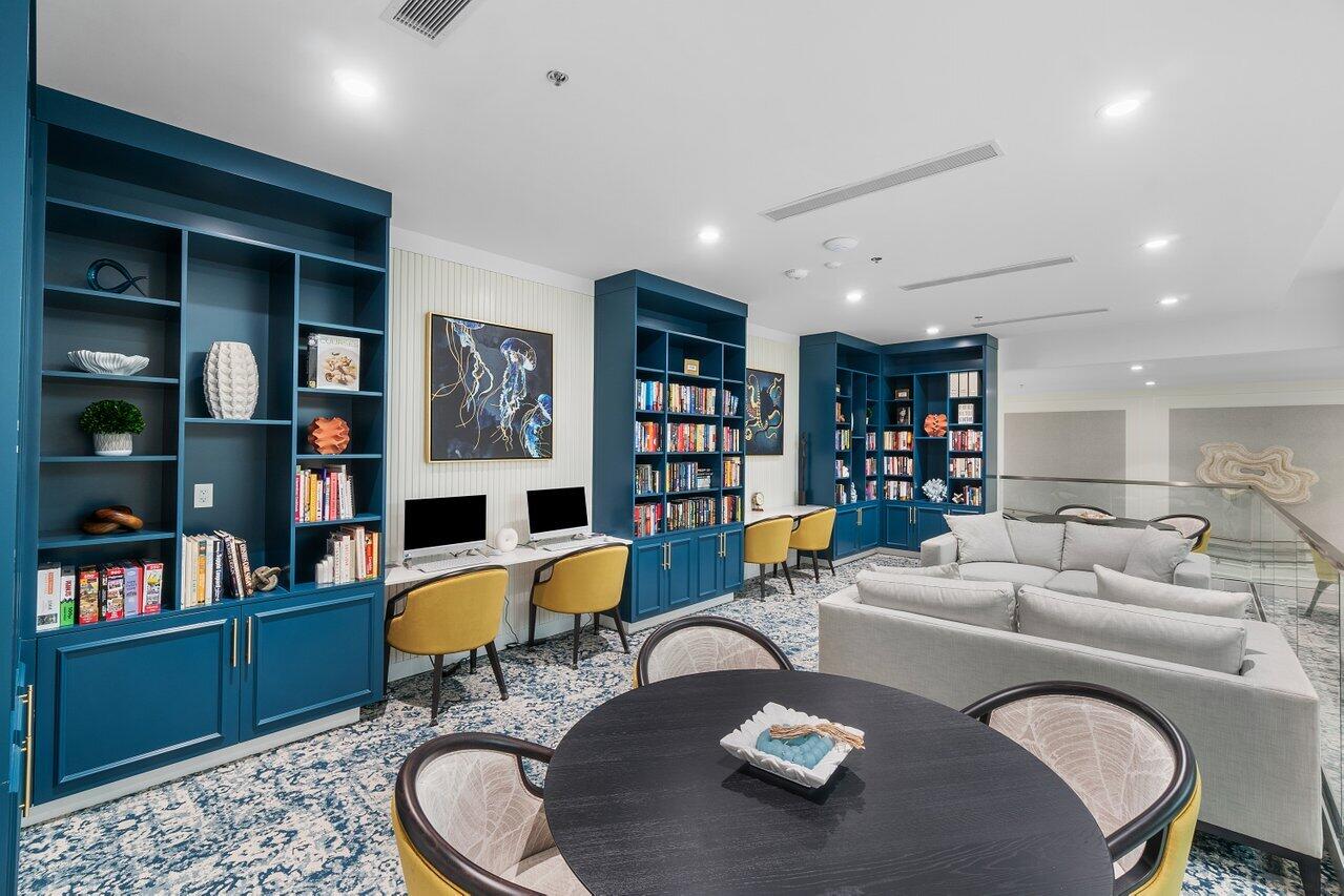PALM ISLES - Residential