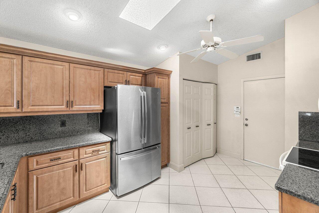 PALM ISLES - Residential