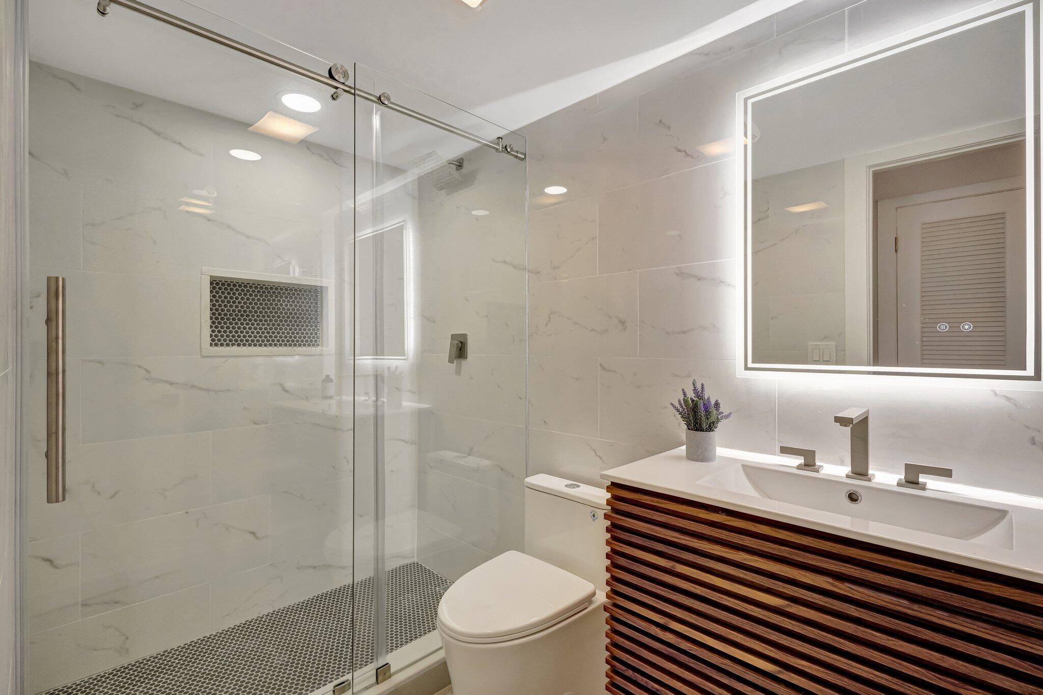 FOUNTAINS OF PALM BEACH CONDO 7 - Residential