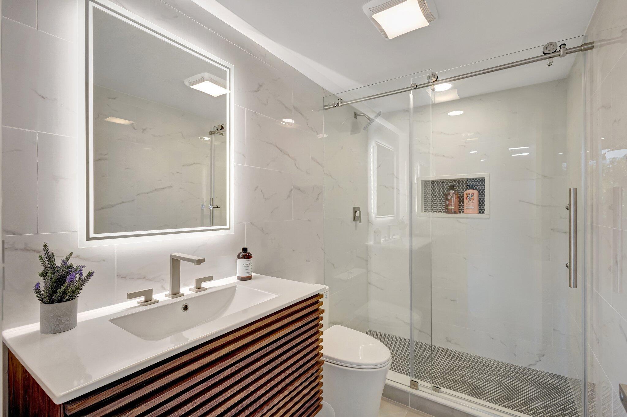 FOUNTAINS OF PALM BEACH CONDO 7 - Residential