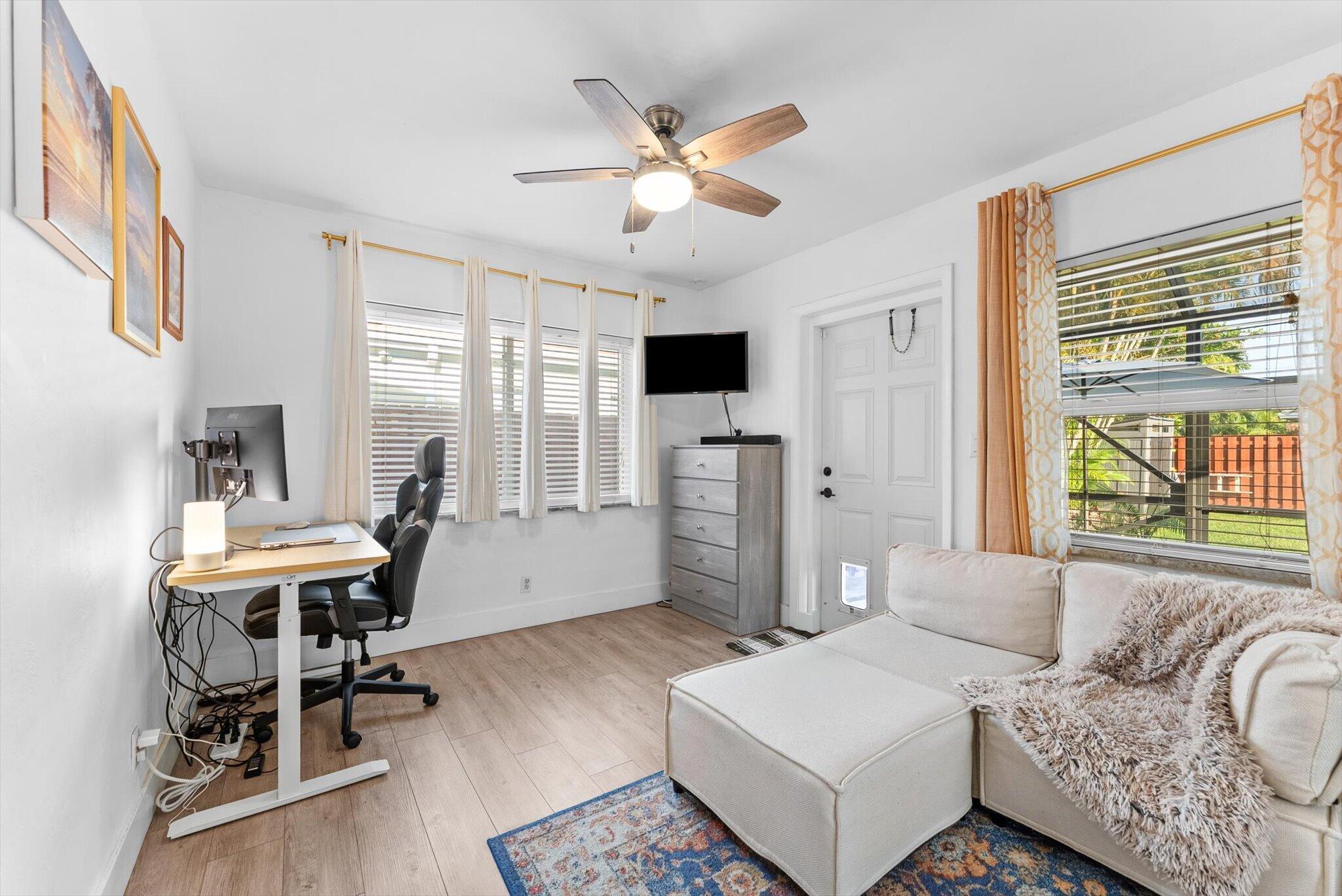 RESUB OF POR OF NORFOLK GARDENS - Residential