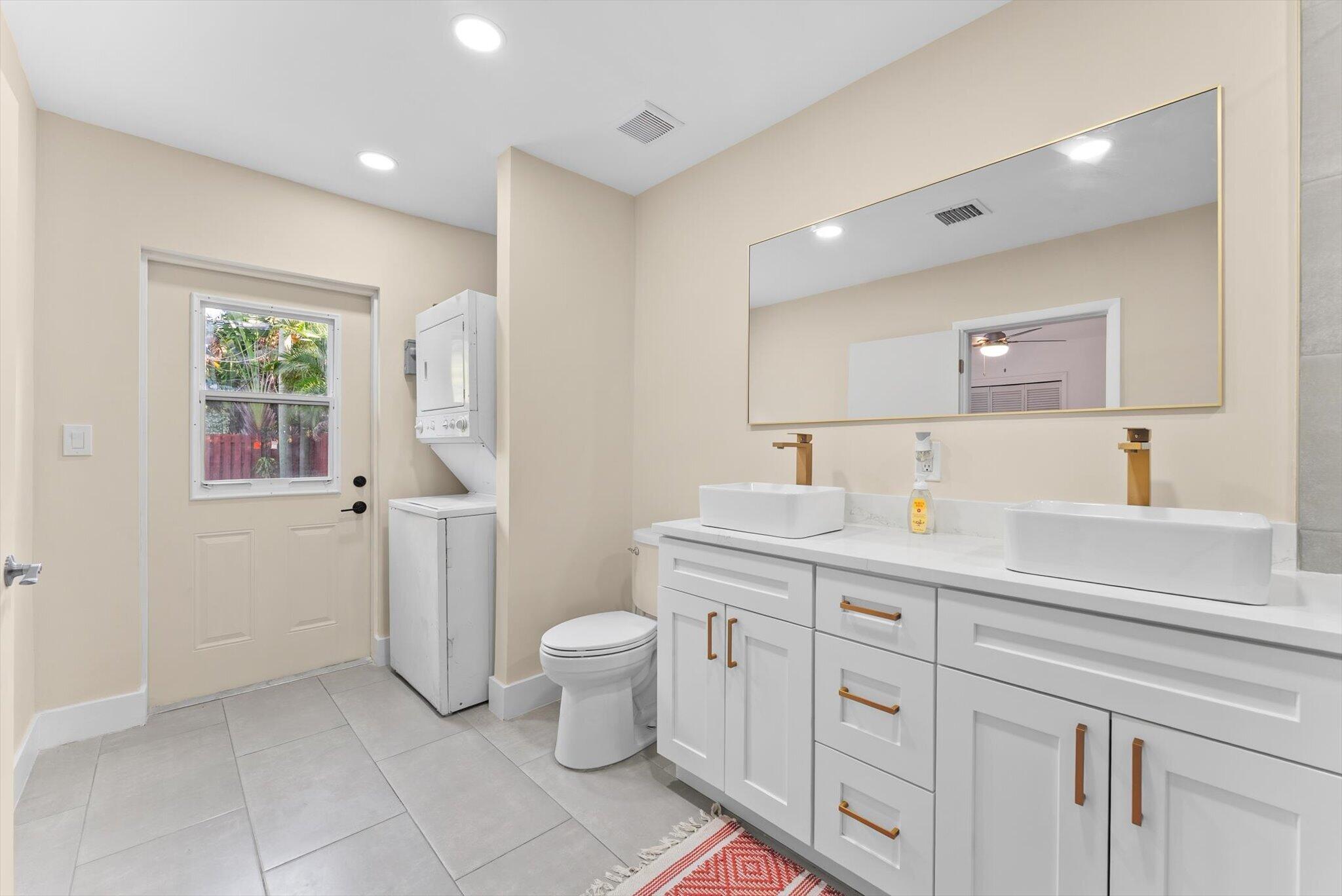 RESUB OF POR OF NORFOLK GARDENS - Residential
